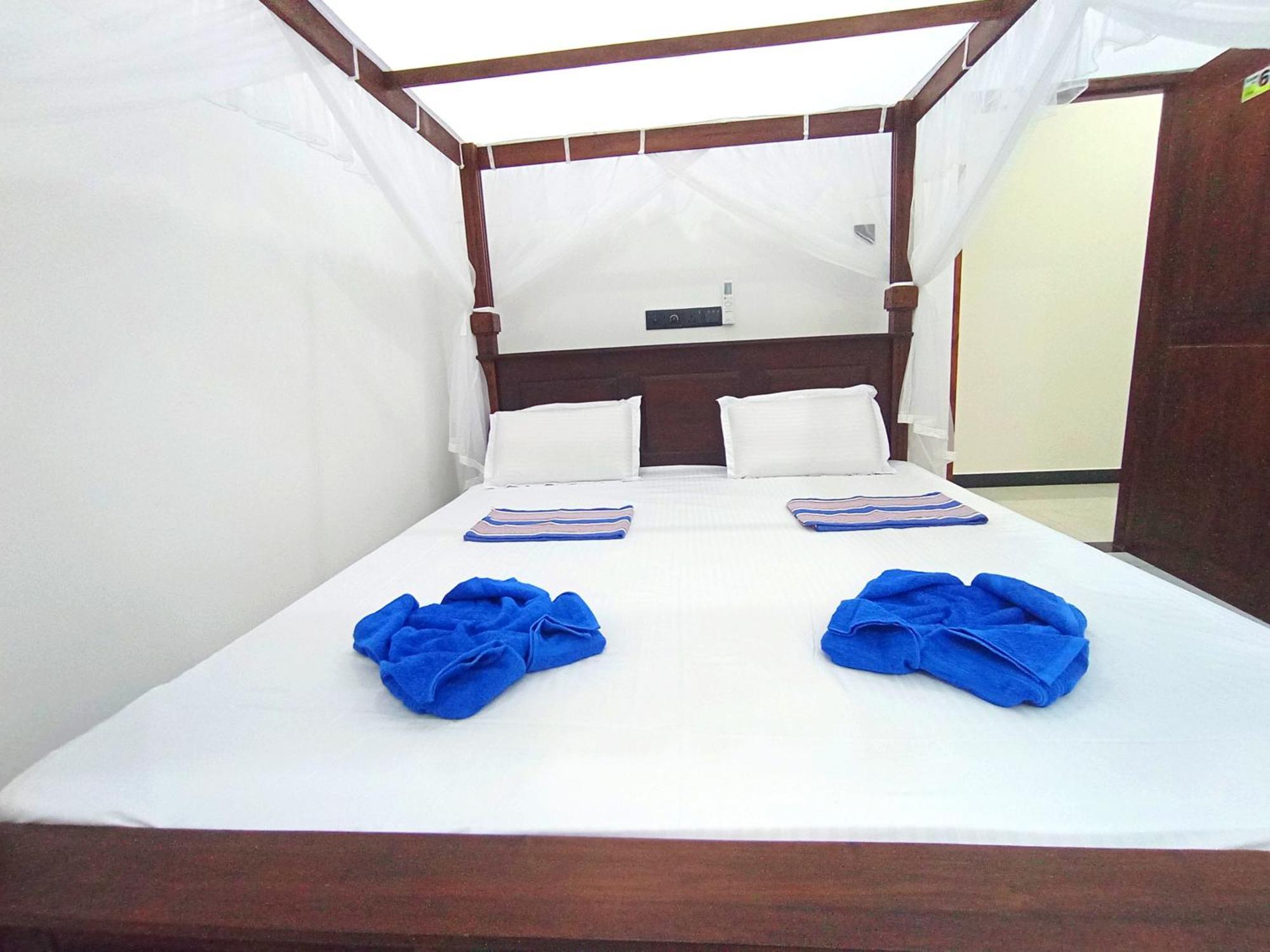 Amal Guest House Mirissa Bagian luar foto